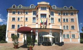  Green Hotel  Сеттимо Торинезе